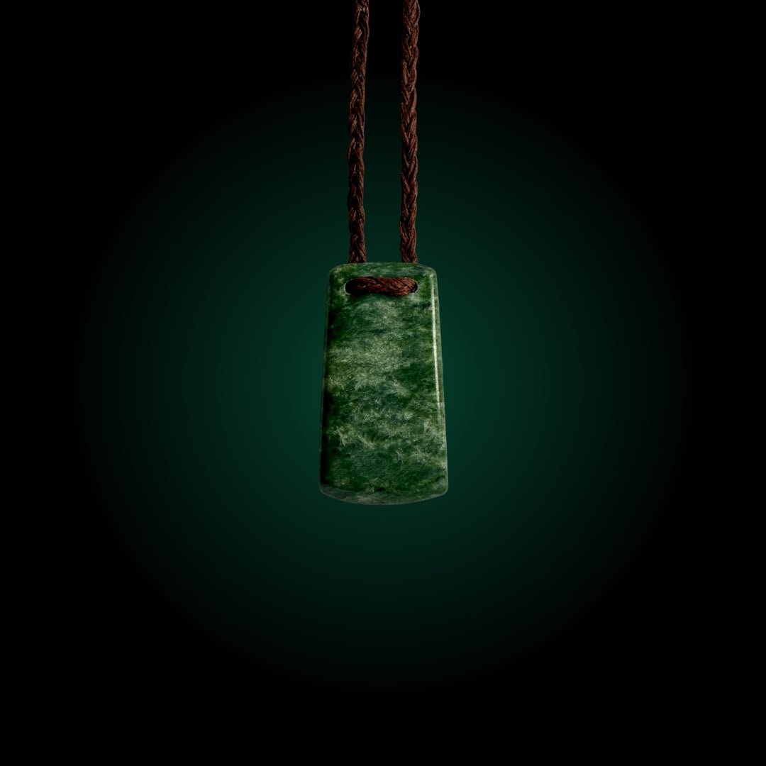 Toki - Small - Auhunga Pounamu - RIVERSTONE CARVING