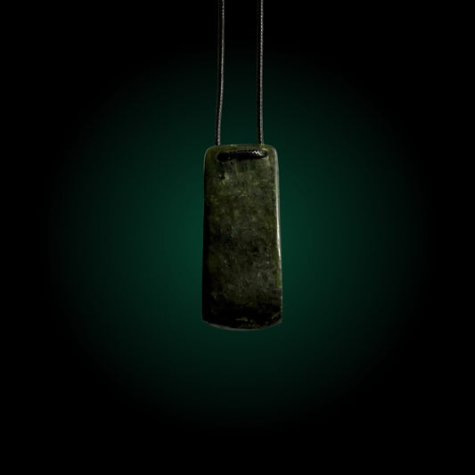 Toki - Small - Kawakawa Pounamu - RIVERSTONE CARVING